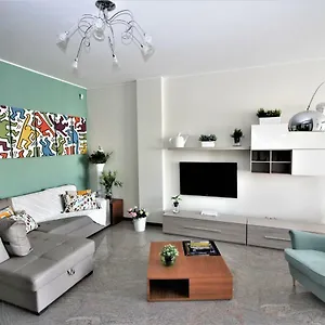 Downtown Eco Chic Apartment Milan